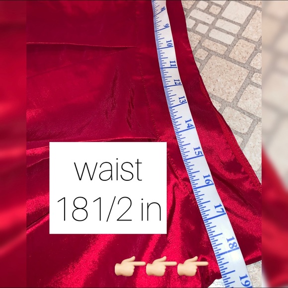 Long red skirt - Picture 5 of 5